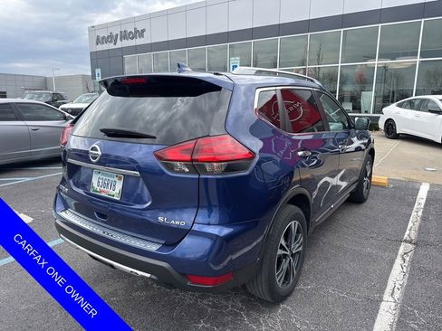 Used 2017 Nissan Rogue SL w/ SL Premium Package image 3