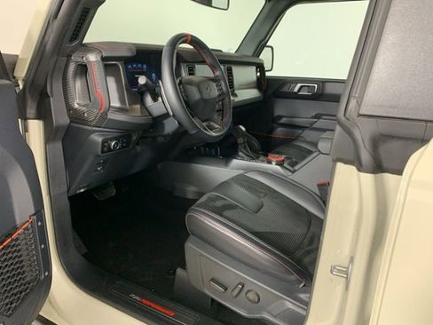 Used 2025 Ford Bronco Raptor w/ Interior Carbon Fiber Pack image 32