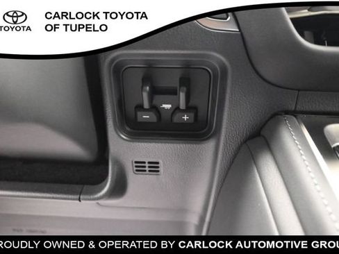 Used 2024 Lexus GX 550 w/ Accessory Package (Z1) AWD/4WD image 30