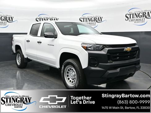 Used 2023 Chevrolet Colorado W/T AWD/4WD image 1