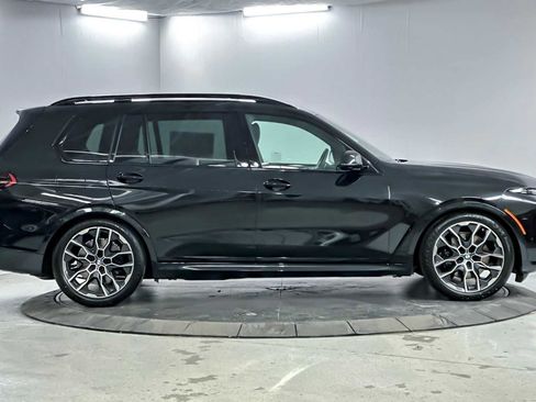 Used 2026 BMW X7 xDrive40i w/ Executive Package image 8