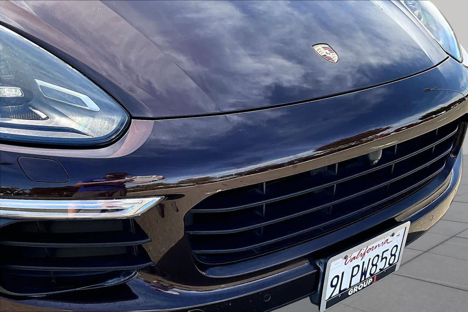 Used 2018 Porsche Cayenne Platinum Edition AWD/4WD image 29