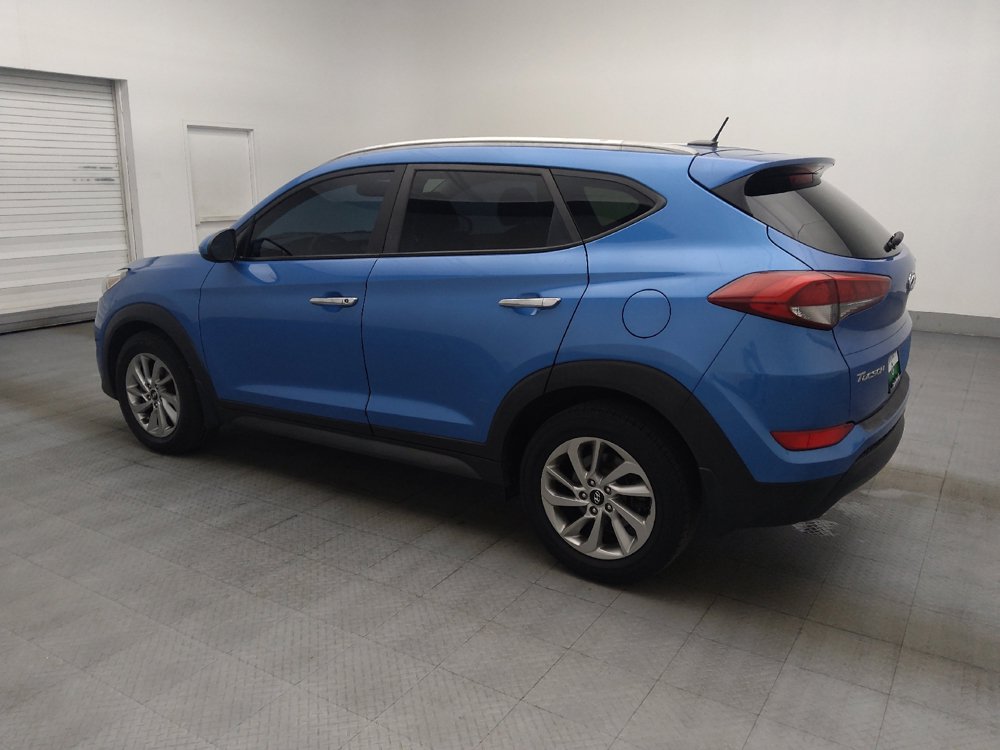 Used 2016 Hyundai Tucson SE w/ Option Group 02 FWD image 3