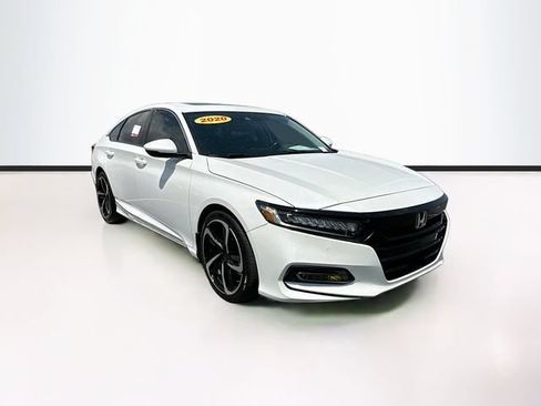 Used 2020 Honda Accord Touring image 4
