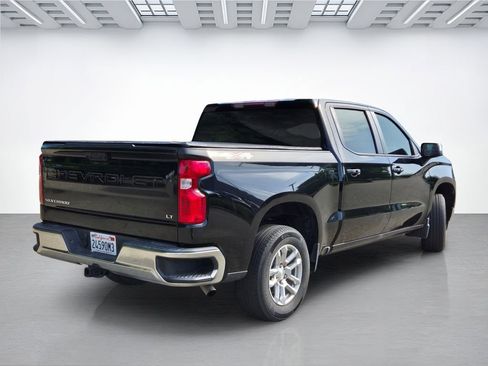 Used 2022 Chevrolet Silverado 1500 LT AWD/4WD image 4