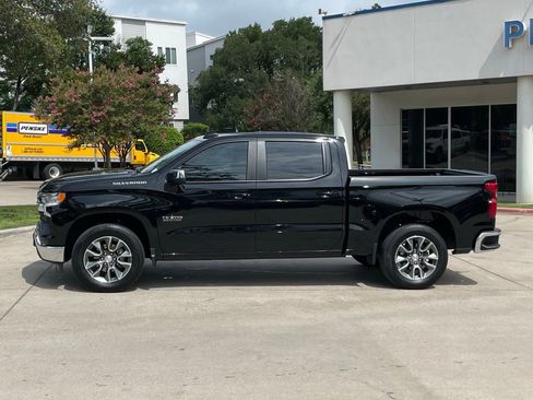Certified 2026 Chevrolet Silverado 1500 LT w/ Convenience Package II RWD image 3
