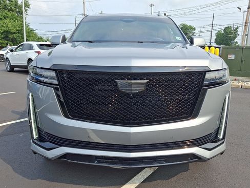 Used 2023 Cadillac Escalade Sport w/ LPO, ONYX Package AWD/4WD image 8