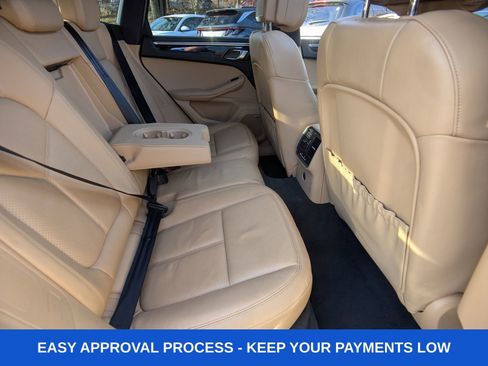 Used 2018 Porsche Macan image 14