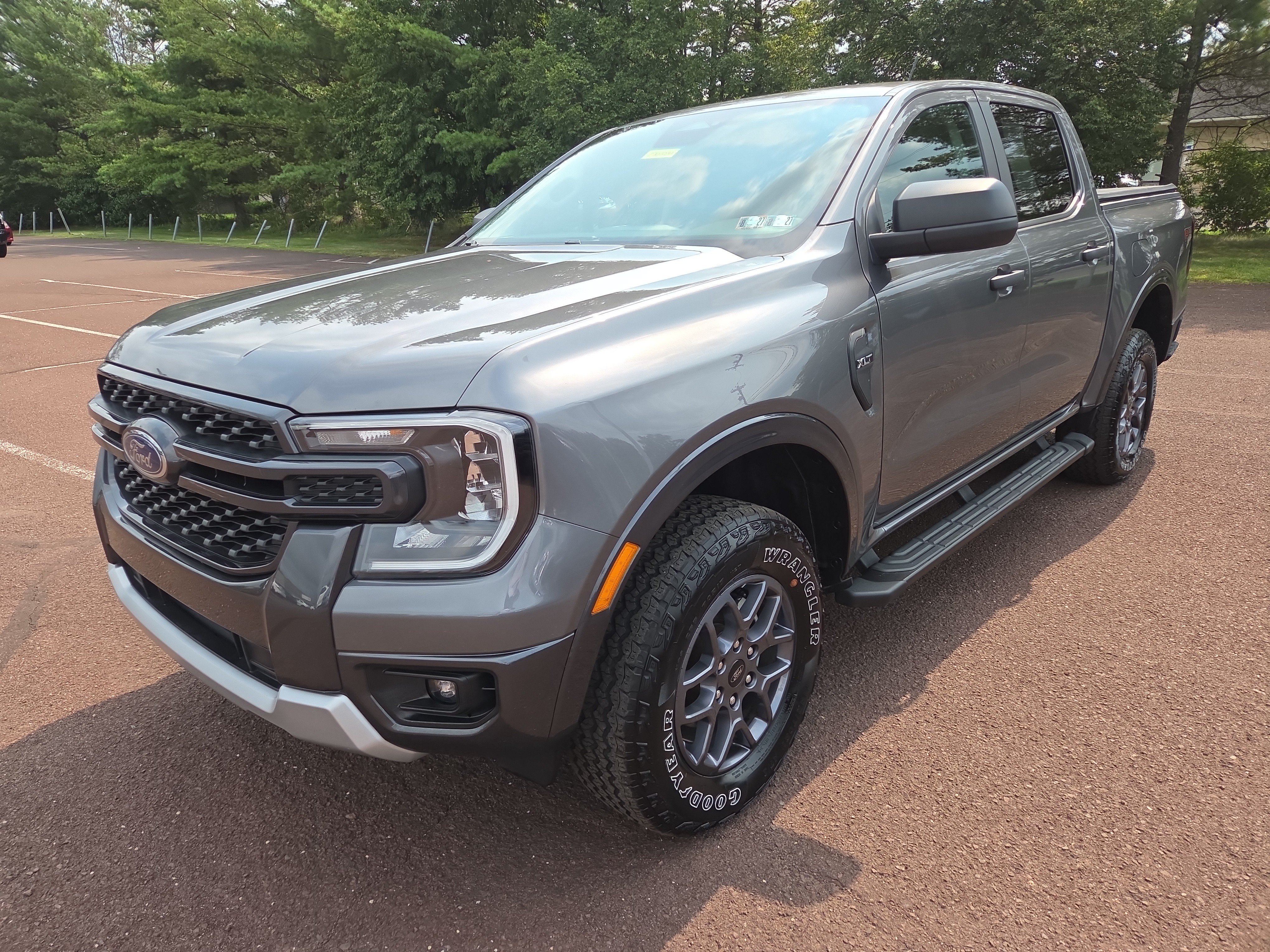 Used 2024 Ford Ranger XLT w/ FX4 Off-Road Package AWD/4WD image 7