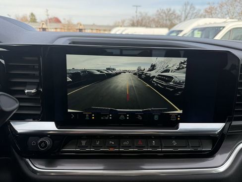 Used 2024 Chevrolet Silverado 3500 High Country w/ Technology Package image 20