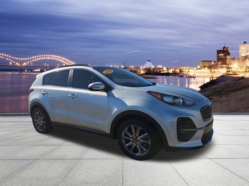 Used 2020 Kia Sportage S w/ S Premium Package image 4