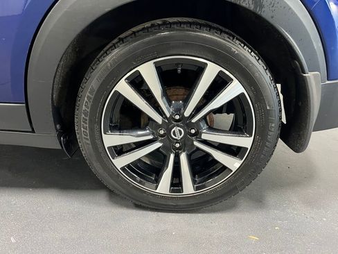Used 2018 Nissan Kicks SR image 13