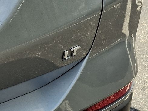 Certified 2024 Chevrolet Equinox LT FWD image 32