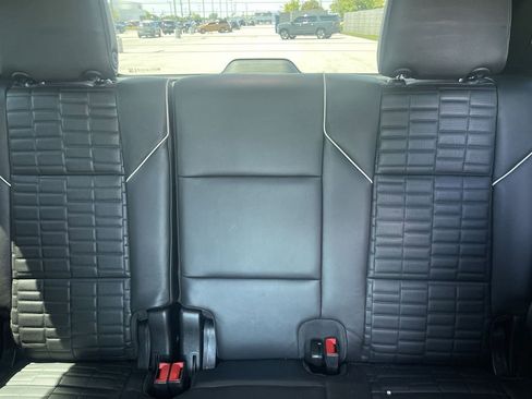 Used 2023 Cadillac Escalade Sport Platinum w/ LPO, ONYX Package AWD/4WD image 31