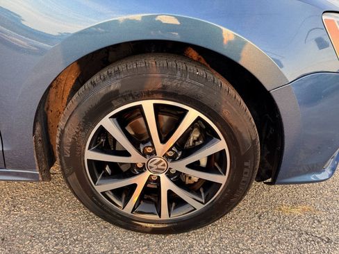 Used 2016 Volkswagen Jetta SE FWD image 11
