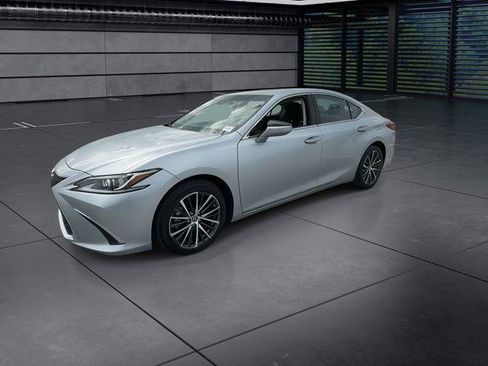 Certified 2024 Lexus ES 350 w/ Premium Package FWD image 4