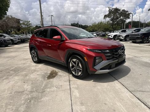 Used 2025 Hyundai Tucson SEL FWD image 16