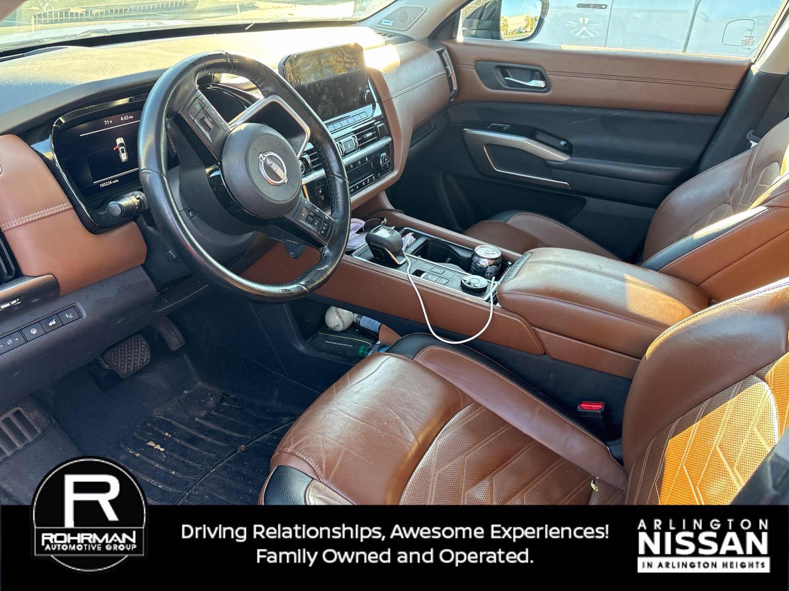 Used 2022 Nissan Pathfinder Platinum w/ Lighting Package (N92) AWD/4WD image 5