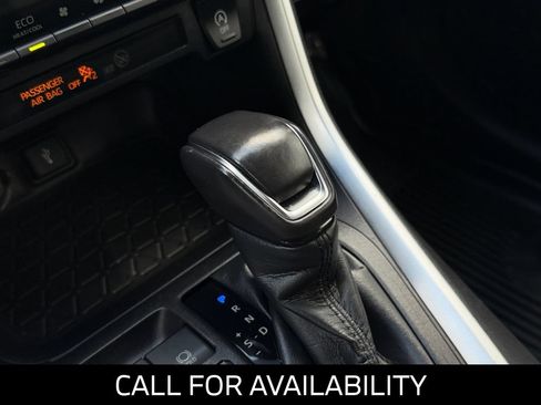 Used 2022 Toyota RAV4 XLE Premium FWD image 15