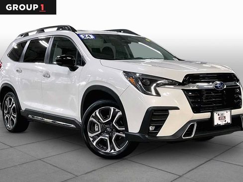 Used 2024 Subaru Ascent Touring AWD/4WD image 3