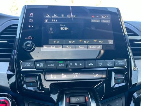 Used 2023 Honda Odyssey Touring image 13