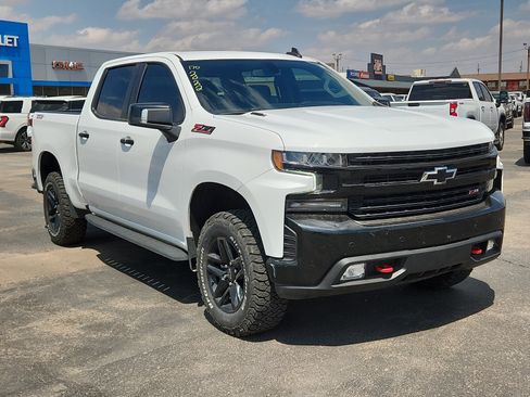 Used 2022 Chevrolet Silverado 1500 LT Trail Boss w/ Safety Package AWD/4WD image 6