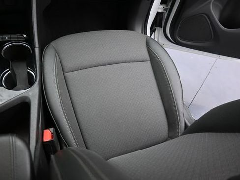 Used 2024 Buick Encore GX Preferred FWD image 12