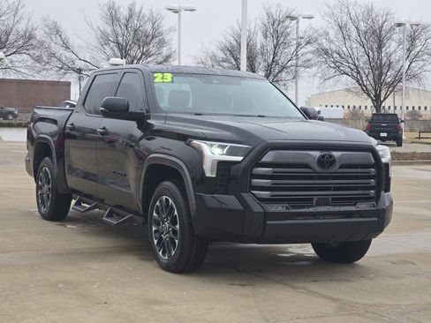 Used 2023 Toyota Tundra Limited image 3