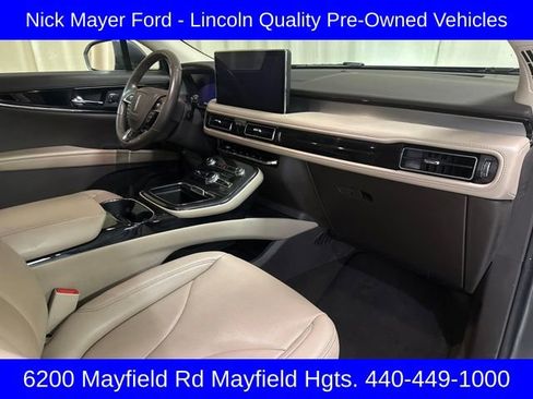 Used 2023 Lincoln Nautilus AWD w/ Premium Package image 22