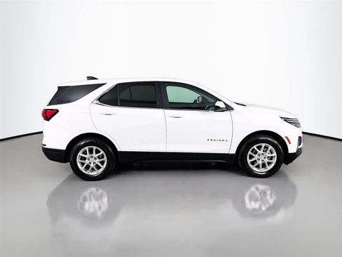 Used 2024 Chevrolet Equinox LT image 9