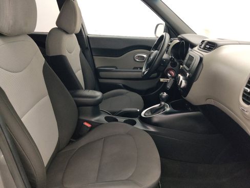 Used 2017 Kia Soul FWD image 21