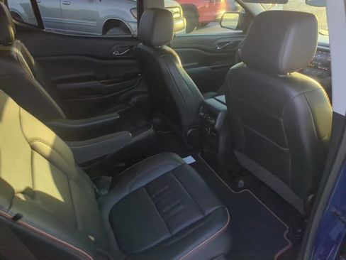 Used 2023 GMC Acadia AT4 w/ Technology Package image 25