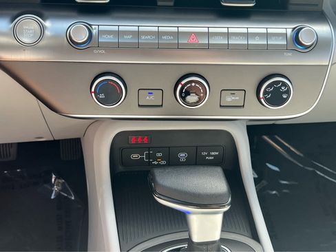 Certified 2026 Hyundai Kona SE AWD/4WD image 35