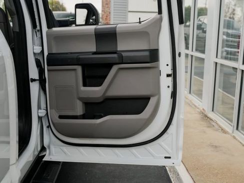 Used 2019 Ford F250 XL w/ Power Equipment Group image 36