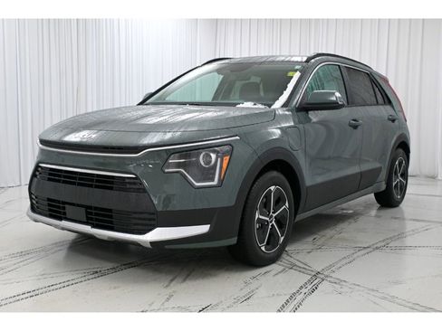 New 2025 Kia Niro EX w/ EX Cold Weather Package image 4