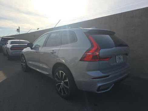 Certified 2025 Volvo XC60 B5 Plus image 6