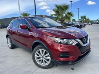 Used 2022 Nissan Rogue Sport S image 1