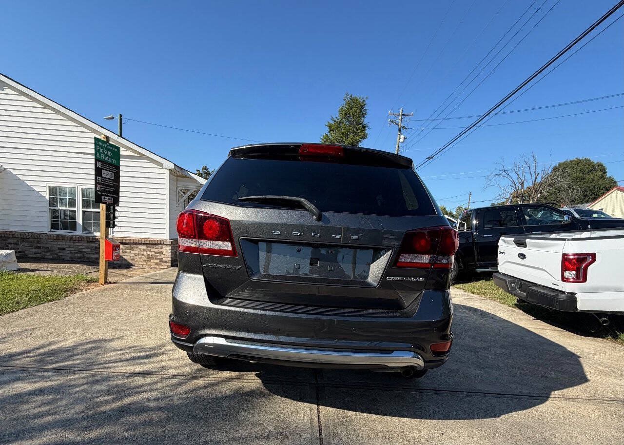 Used 2016 Dodge Journey Crossroad FWD image 5