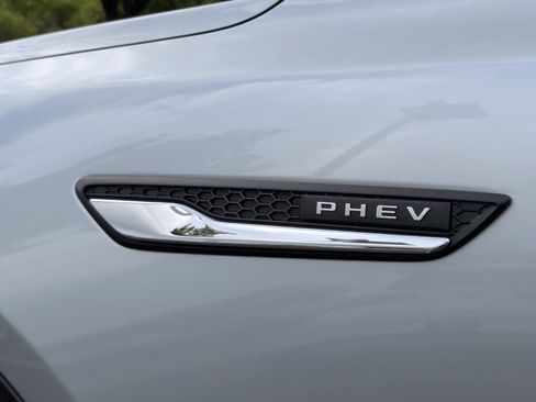 Used 2024 MAZDA CX-90 Plug-In Hybrid w/ Premium Plus AWD/4WD image 13