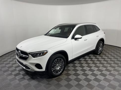New 2026 Mercedes-Benz GLC 300 image 9