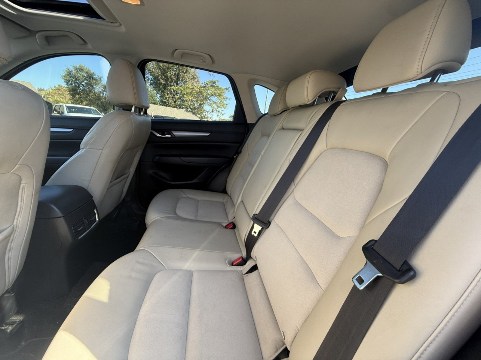 Used 2018 MAZDA CX-5 Touring w/ Preferred Equipment Package AWD/4WD image 27