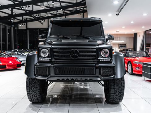Used 2018 Mercedes-Benz G 550 Squared image 6