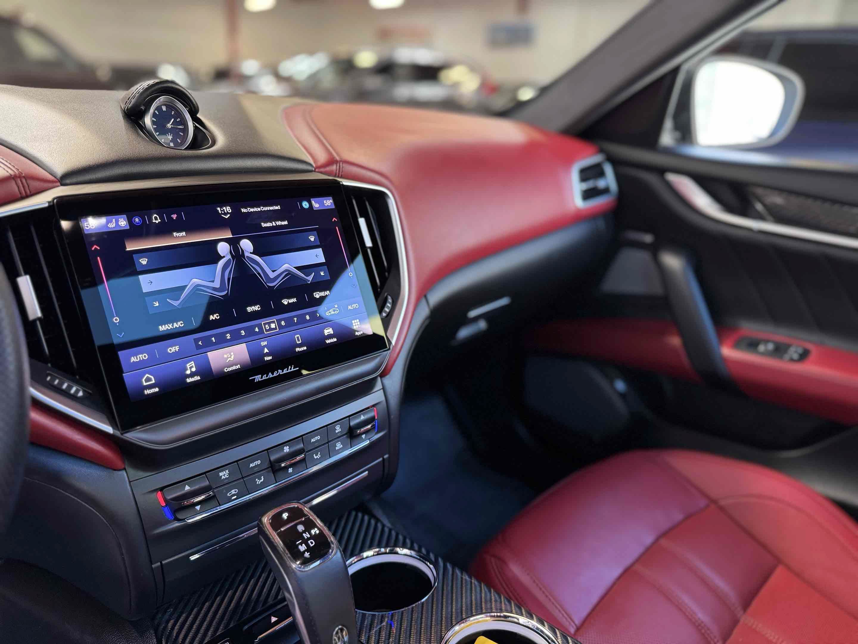 Used 2021 Maserati Ghibli S GranSport RWD image 33