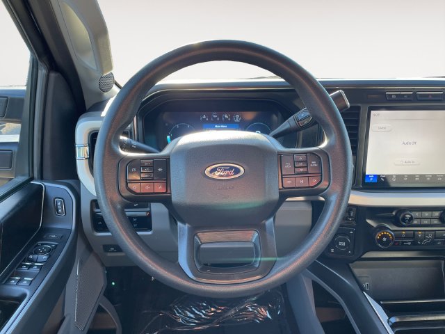 Used 2023 Ford F350 XLT w/ XLT Premium Package AWD/4WD image 15