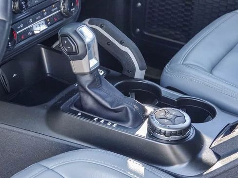 Used 2022 Ford Bronco Outer Banks image 18