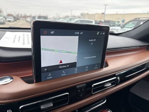 Used 2022 Lincoln Aviator Reserve w/ Equipment Group 201A image 18