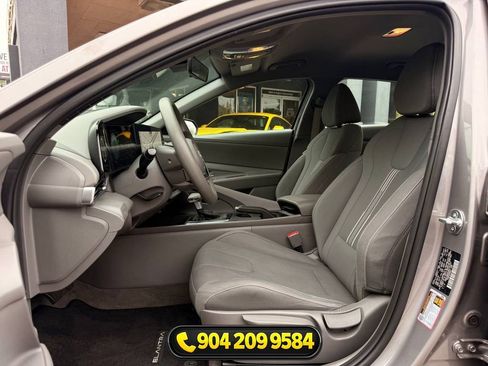 Used 2024 Hyundai Elantra SEL FWD image 23