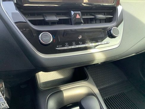 Used 2024 Toyota Corolla LE image 22