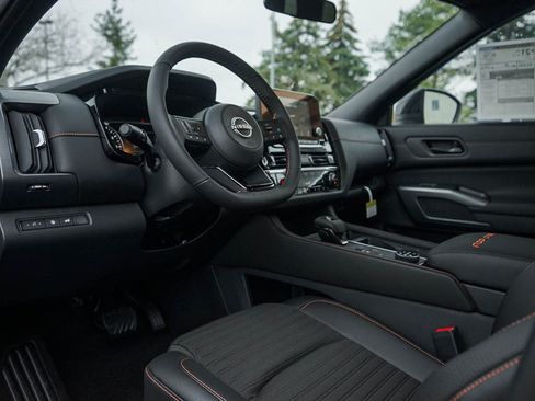 New 2025 Nissan Pathfinder Rock Creek image 19