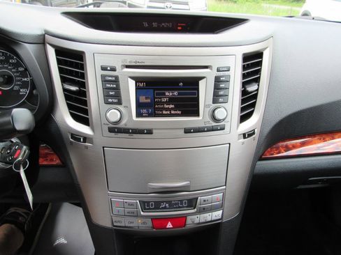 Used 2012 Subaru Legacy 3.6R Limited AWD/4WD image 17
